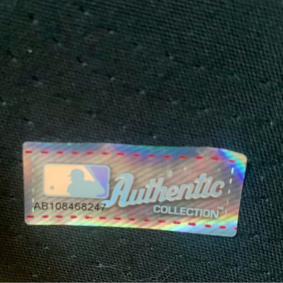 Chicago Cubs New Era Royal Authentic Collection 59Fifty Fitted Hat - Picture 7 of 10